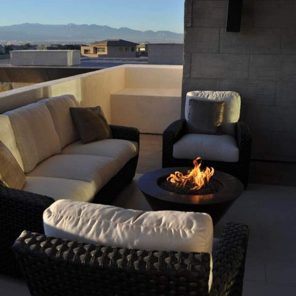 HPC Fire Mesa 32-Inch Round Hammered Copper Gas Fire and Water Bowl